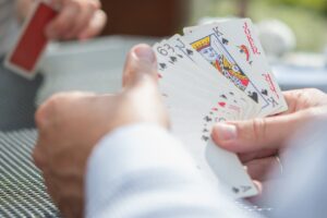 Read more about the article Defending and Attacking: Dynamic Strategies for Adaptation in Poker Cash Game Settings